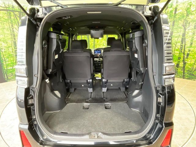 TOYOTA VOXY 2019 Image 31