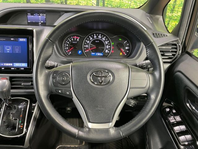 TOYOTA VOXY 2019 Image 31