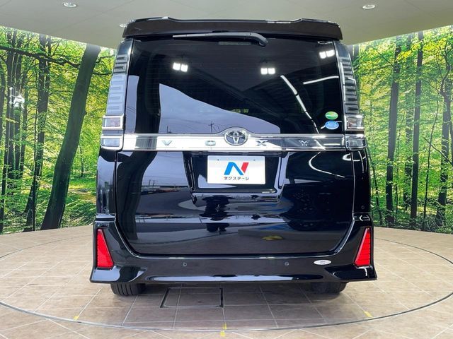 TOYOTA VOXY 2019 Image 31