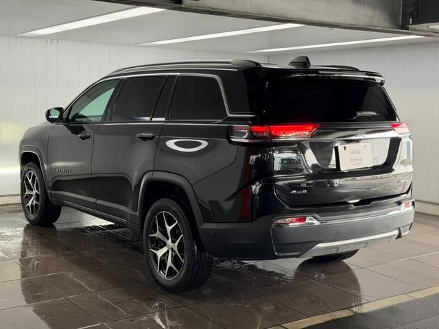 JEEP COMMANDER 2023 Image 31