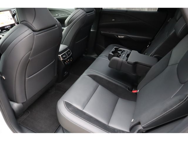 TOYOTA LEXUS RX500H 2024 Image 31