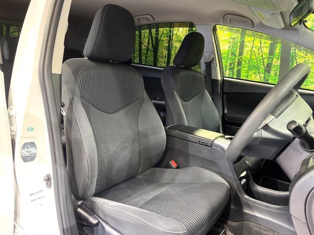 TOYOTA PRIUS ALPHA 2015 Image 31