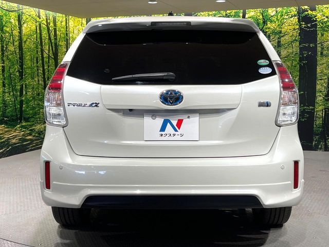 TOYOTA PRIUS ALPHA 2015 Image 31