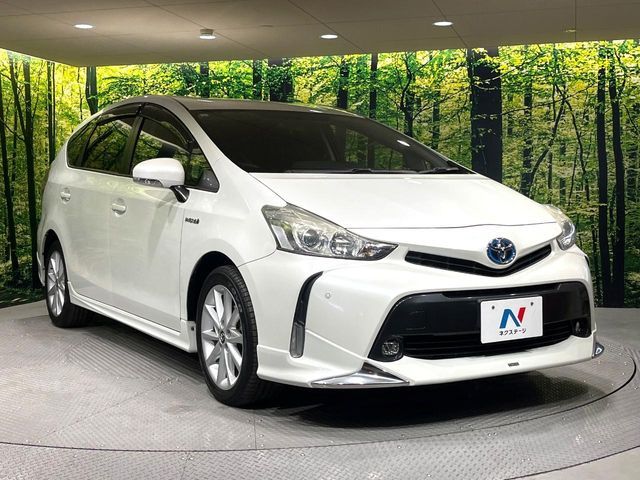 TOYOTA PRIUS ALPHA 2015 Image 31