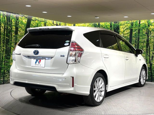 TOYOTA PRIUS ALPHA 2015 Image 31