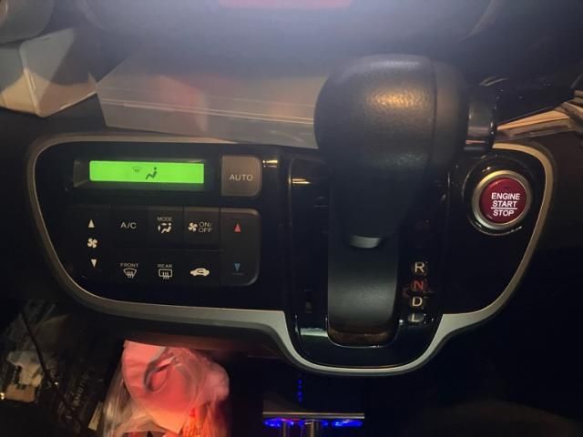 HONDA N_BOX 2013 Image 31