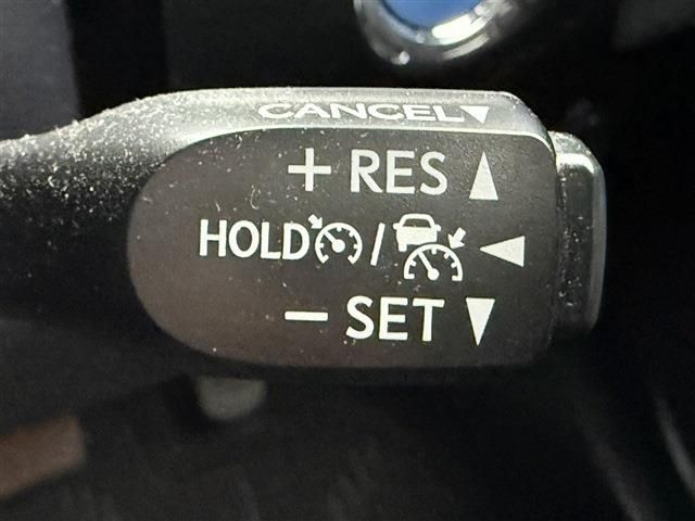 TOYOTA PRIUS PHV 2017 Image 31