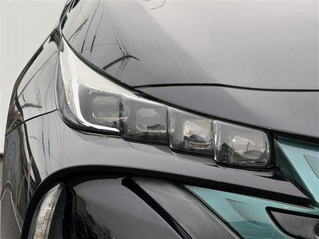 TOYOTA PRIUS PHV 2017 Image 31