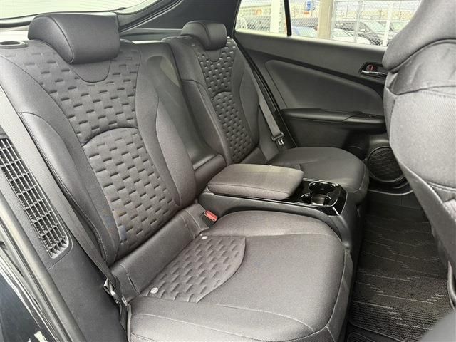 TOYOTA PRIUS PHV 2017 Image 31