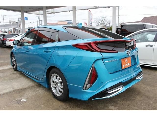 TOYOTA PRIUS PHV 2017 Image 31