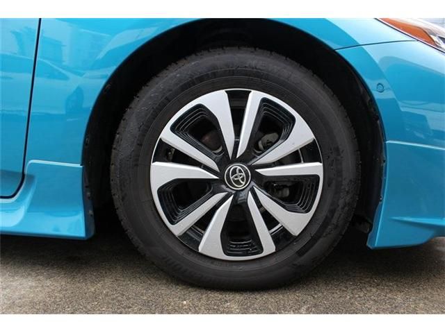 TOYOTA PRIUS PHV 2017 Image 31