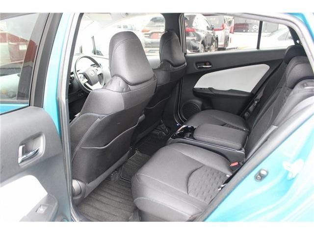 TOYOTA PRIUS PHV 2017 Image 31