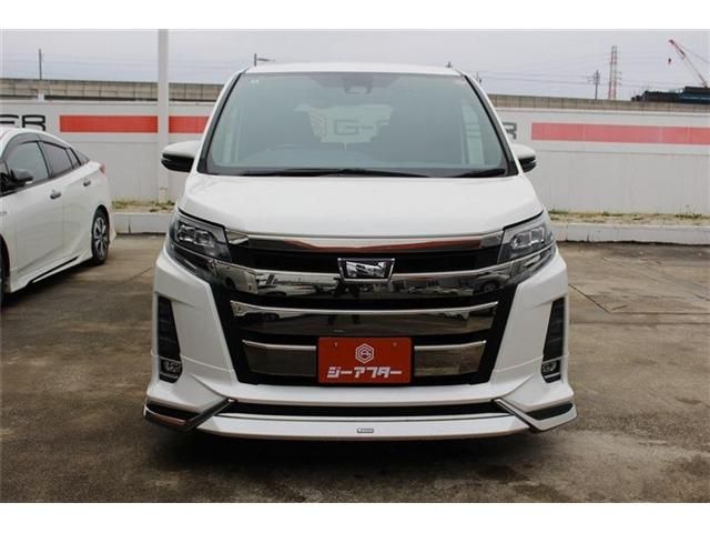 TOYOTA NOAH 2018 Image 31