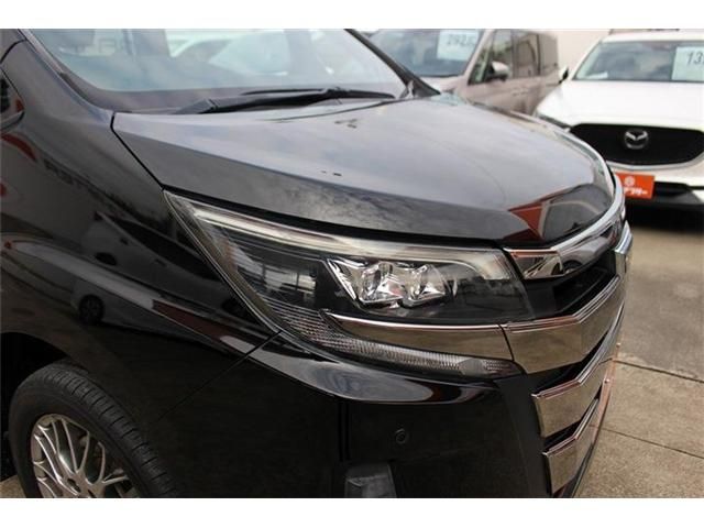 TOYOTA NOAH HYBRID 2018 Image 31