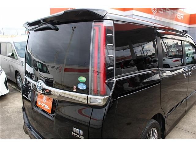 TOYOTA NOAH HYBRID 2018 Image 31