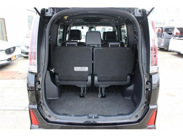 TOYOTA NOAH HYBRID 2018 Image 31