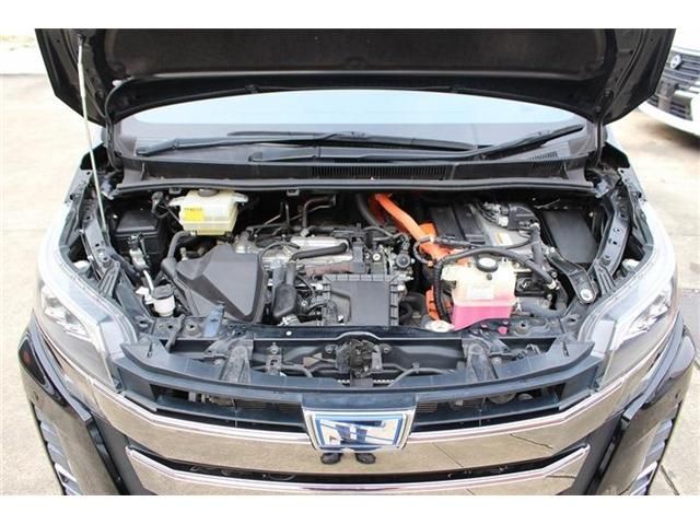 TOYOTA NOAH HYBRID 2018 Image 31