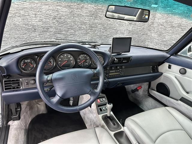 PORSCHE 911 1996 Image 31