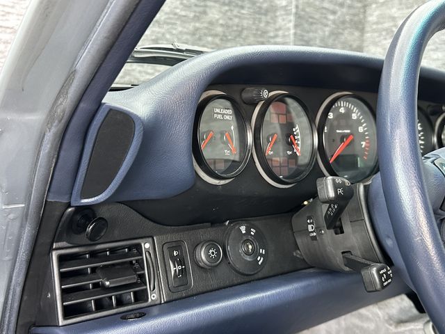PORSCHE 911 1996 Image 31