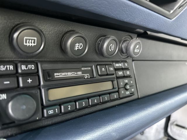 PORSCHE 911 1996 Image 31