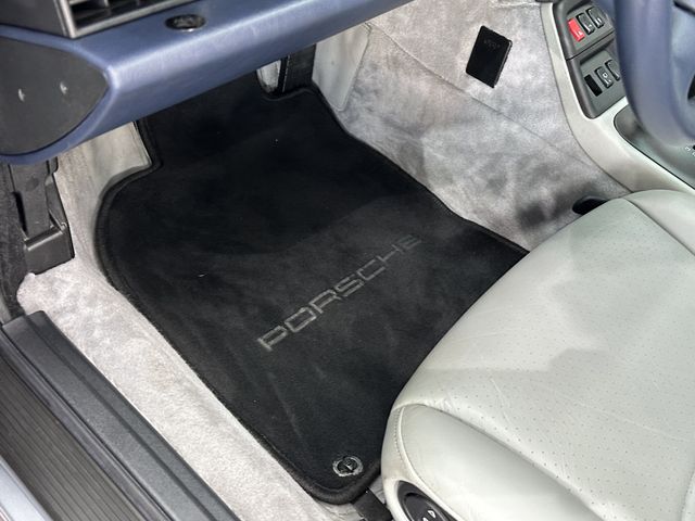 PORSCHE 911 1996 Image 31