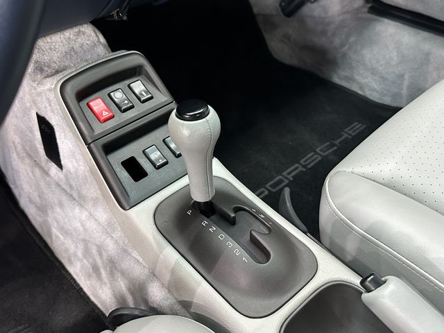 PORSCHE 911 1996 Image 31