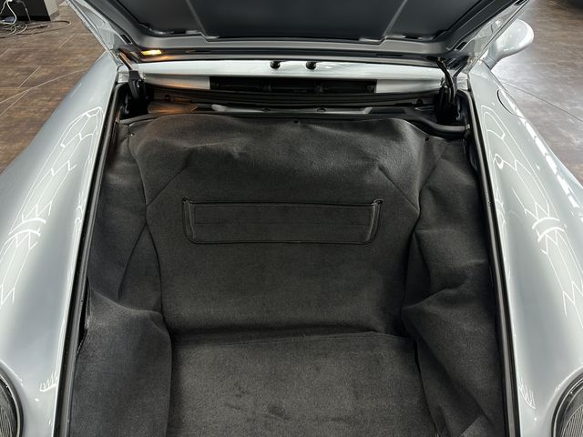 PORSCHE 911 1996 Image 31