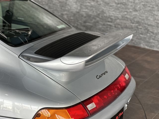 PORSCHE 911 1996 Image 31