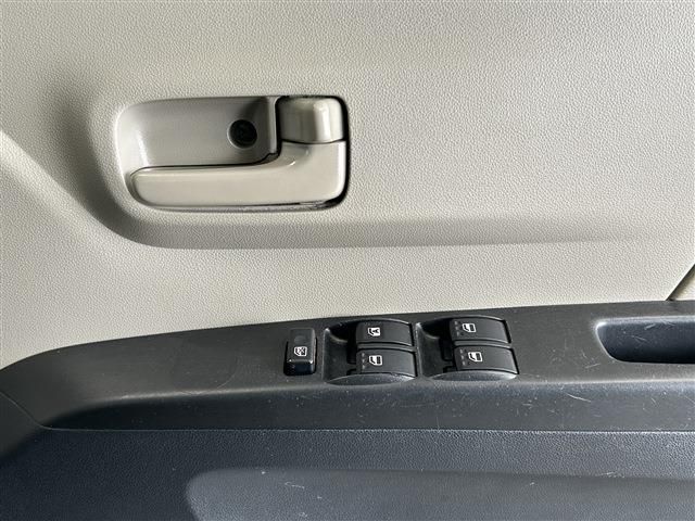 DAIHATSU MIRA 4WD 2013 Image 31