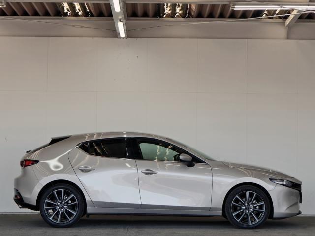 MAZDA 3 FASTBACK 2022 Image 31