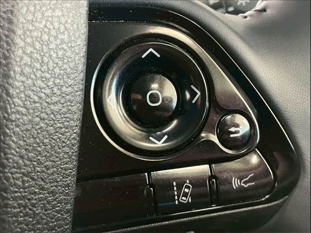 TOYOTA PRIUS 2021 Image 31