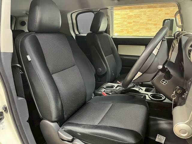 TOYOTA FJ CRUISER 4WD 2015 Image 31