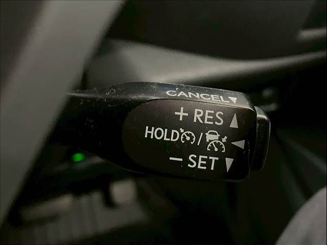 TOYOTA C-HR 2017 Image 31