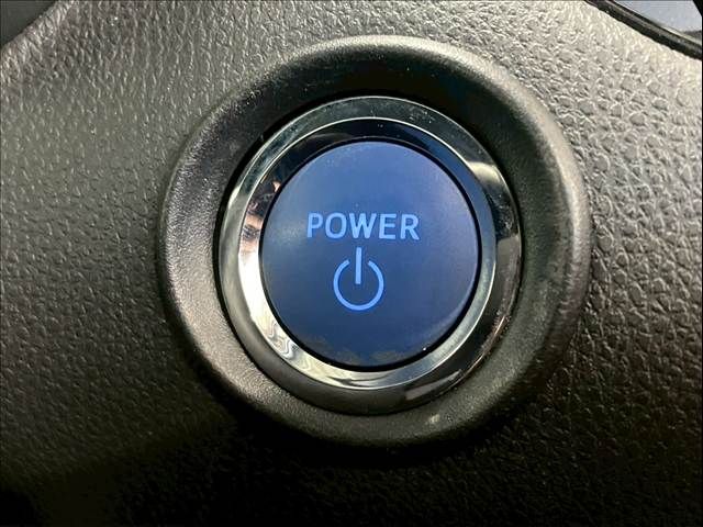 TOYOTA C-HR 2017 Image 31