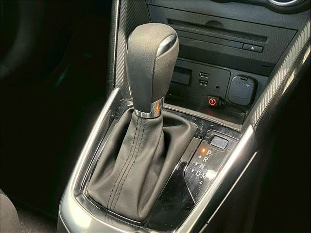 MAZDA DEMIO 2015 Image 31