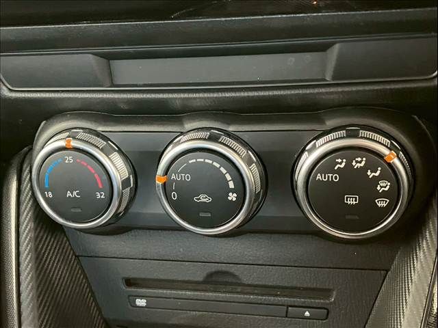 MAZDA DEMIO 2015 Image 31