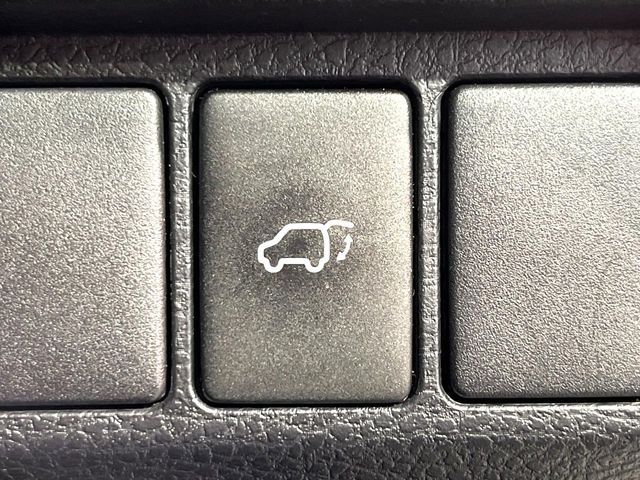 TOYOTA HARRIER 2WD 2015 Image 31