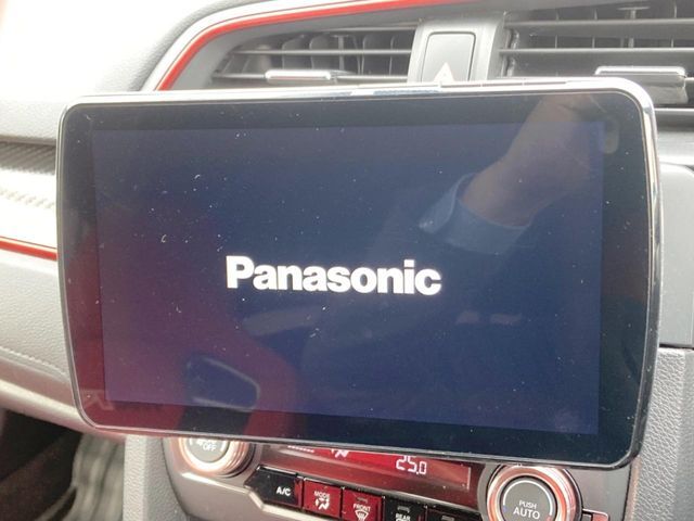 HONDA CIVIC HATCHBACK 2018 Image 31