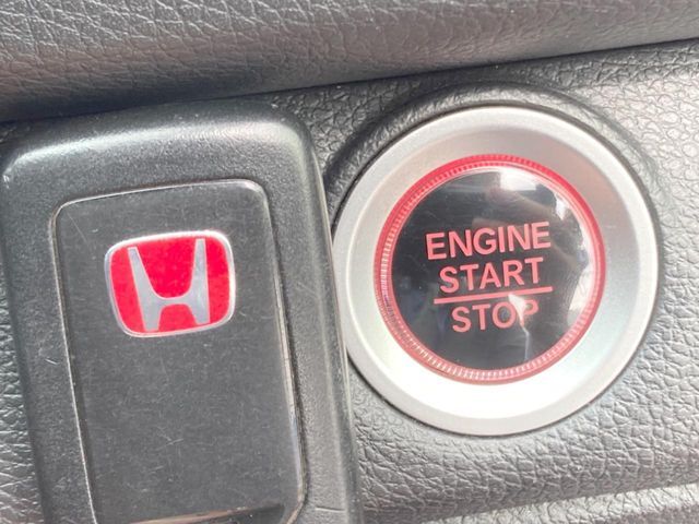 HONDA CIVIC HATCHBACK 2018 Image 31