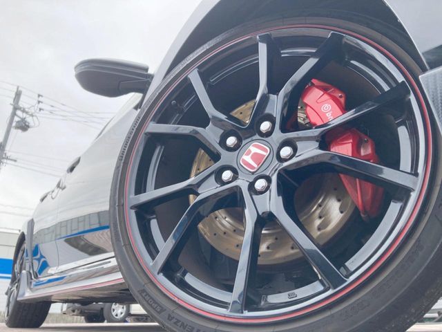 HONDA CIVIC HATCHBACK 2018 Image 31