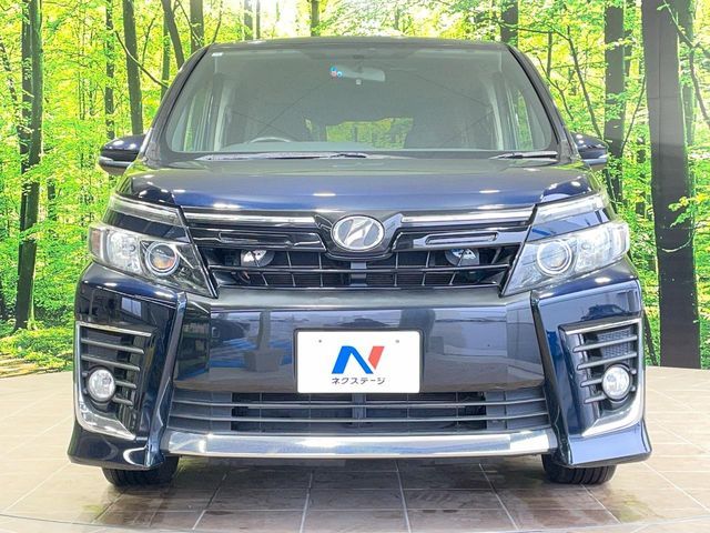 TOYOTA VOXY 2014 Image 31