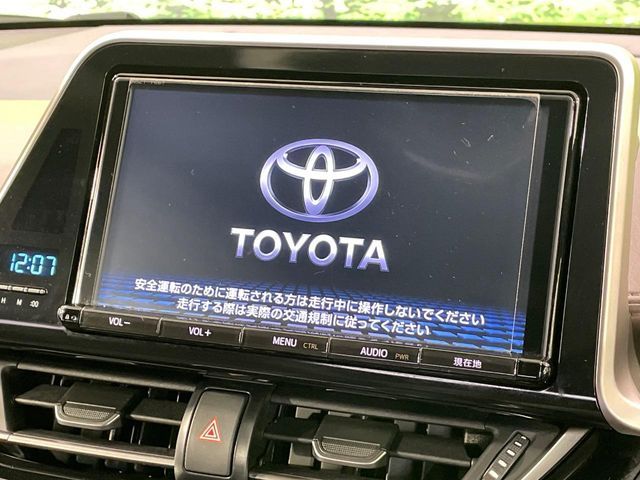 TOYOTA C-HR 2018 Image 31