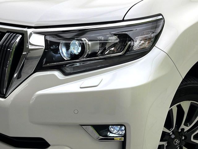 TOYOTA LANDCRUISER PRADO 2023 Image 31