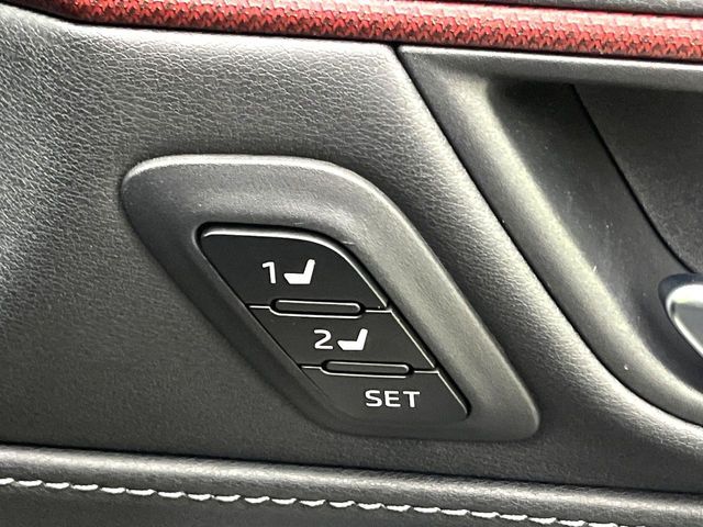 TOYOTA HARRIER PHEV 2023 Image 31