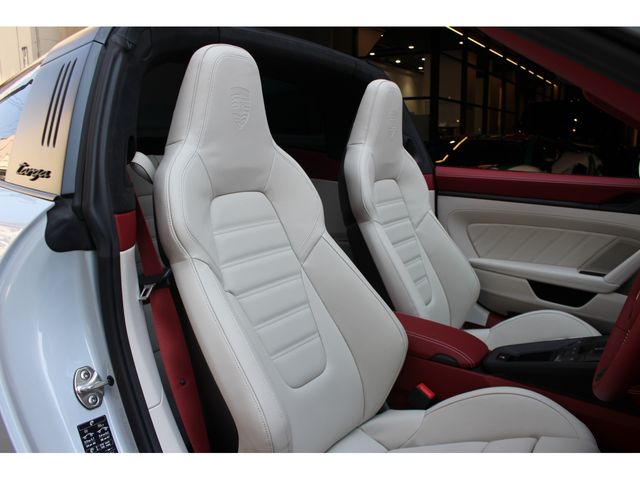 PORSCHE 911 2025 Image 31