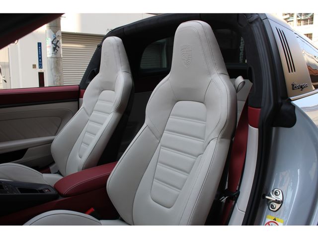 PORSCHE 911 2025 Image 31