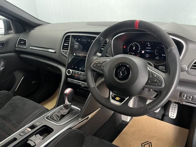 RENAULT MEGANE HATCH 2023 Image 31