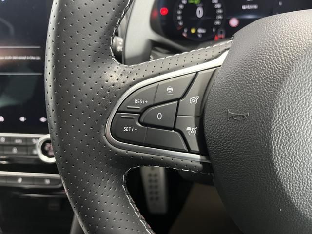 RENAULT MEGANE HATCH 2023 Image 31