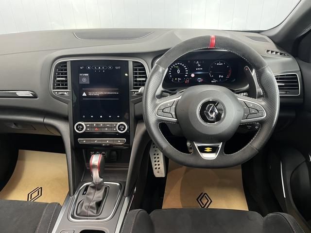 RENAULT MEGANE HATCH 2023 Image 31