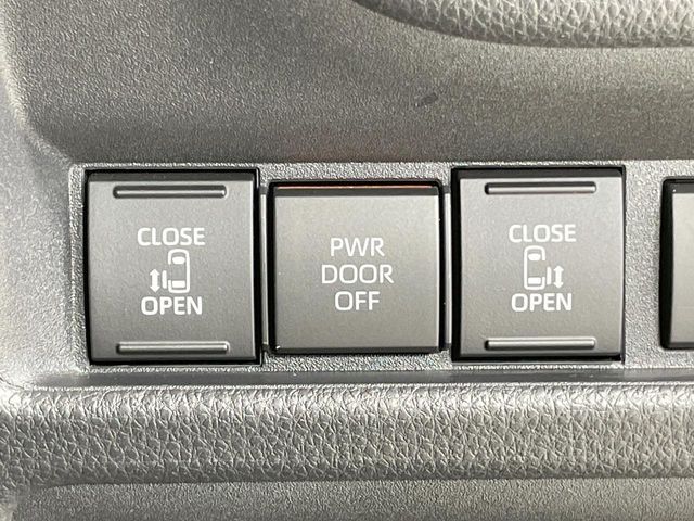 TOYOTA SIENTA HYBRID 2023 Image 31